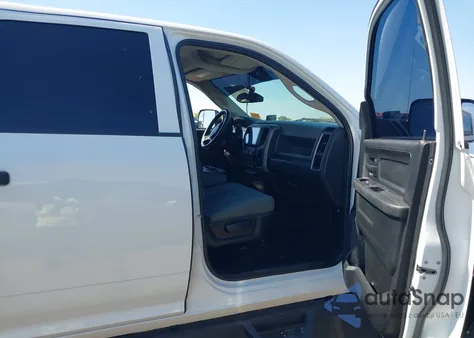 2017 Ram 2500 Tradesman 4X4 6'4 Box from USA, damaged, VIN 3C6UR5CJ4HG760214